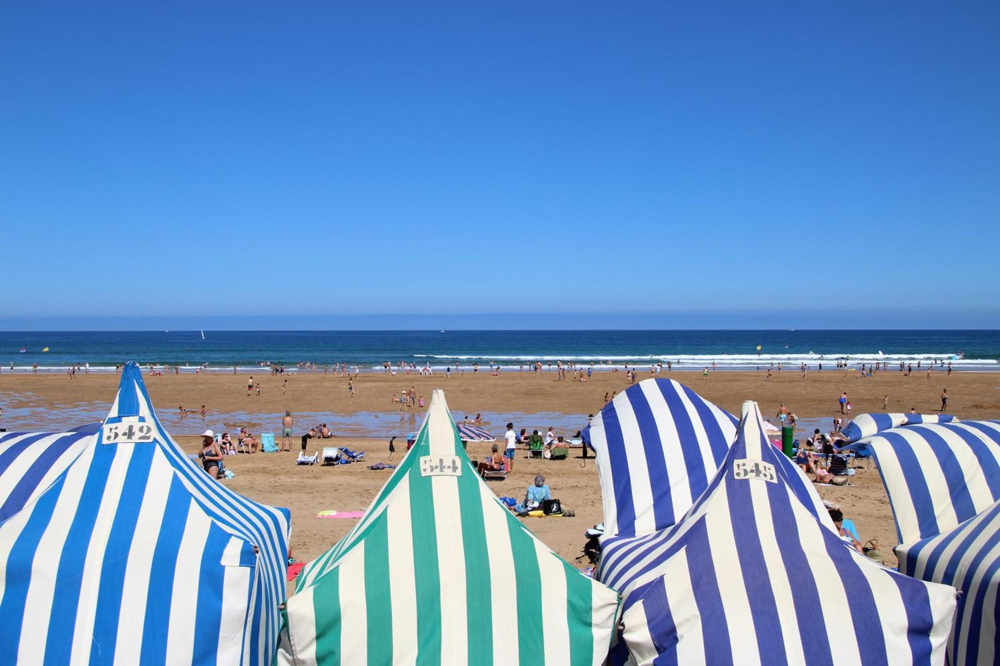 Apartamentos Zarautz Playa, Con Piscina Y Garaje Exterior photo
